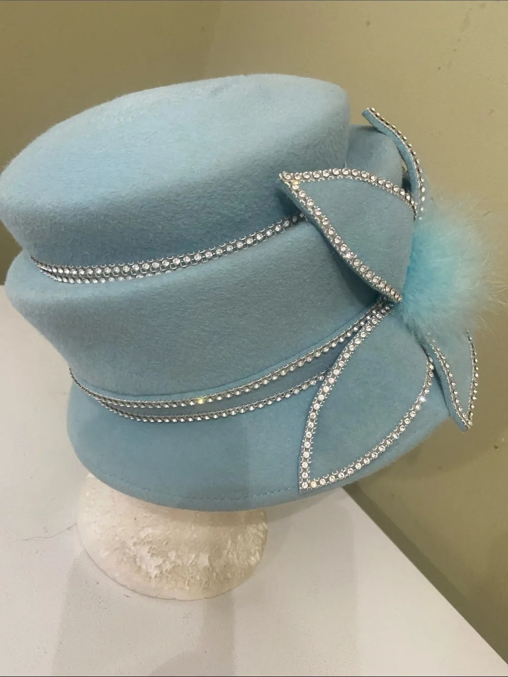 Pretty Dress Hat / Church Hat by Swan